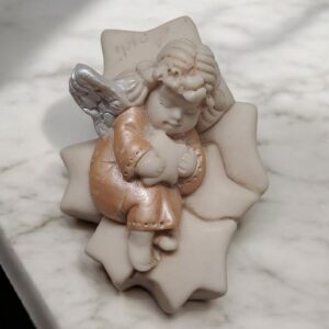 Angelo dorme su stella