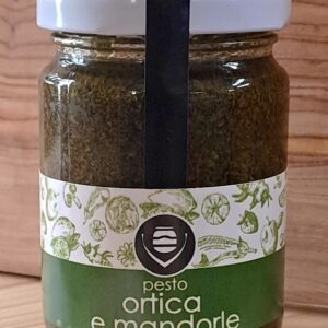 Pesto all'ortica e mandorle